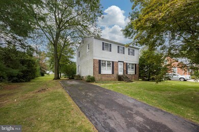 2912 Diamond St, Hatfield, PA 19440 - photo 3