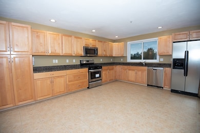 27 America Blvd unit 27, Ashland, MA 01721 - photo 3