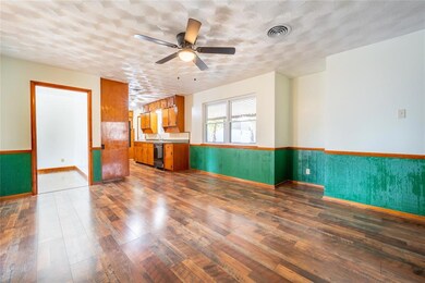 1224 Crestview Dr, Hurst, TX 76053 - photo 6