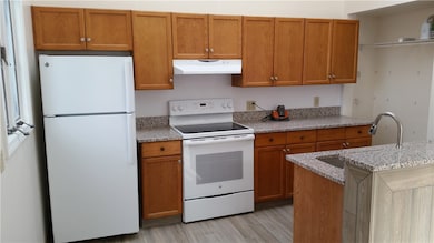 16 Channing St unit 2, Newport, RI 02840 - photo 2