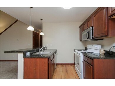 1200 8th St NW, Cedar Rapids, IA 52405 - photo 4