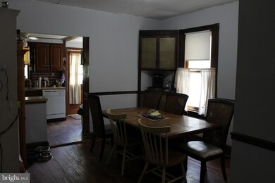 329 Erie Ave, Quakertown, PA 18951 - photo 5