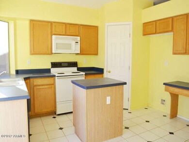 023-264640 - Kitchen alternate view
