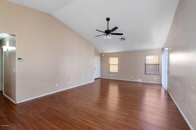 05_Family Room