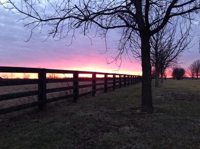 7131 Troy Pike, Versailles, KY 40383 - photo 3