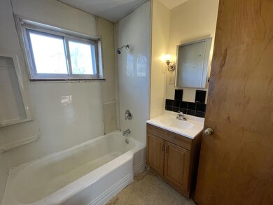2826 - Bath