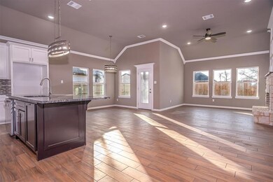 8903 Silver Creek Rd, Fort Worth, TX 76108 - photo 7