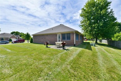 4672 Kensington Way S, Plainfield, IN 46168 - photo 3