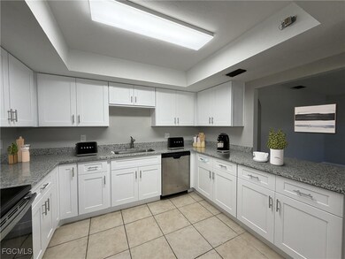 639 SE 13th Ave unit 122, Cape Coral, FL 33990 - photo 4