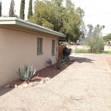 2901 A E 17th East View