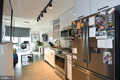 eNvy unit N409, Washington, DC 20024 - photo 4