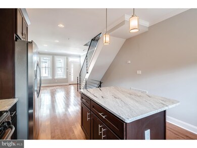 2314 Gerritt St, Philadelphia, PA 19146 - photo 4