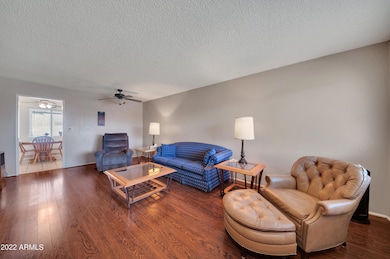 11144 W Emerald Dr unit 15C, Sun City, AZ 85351 - photo 3