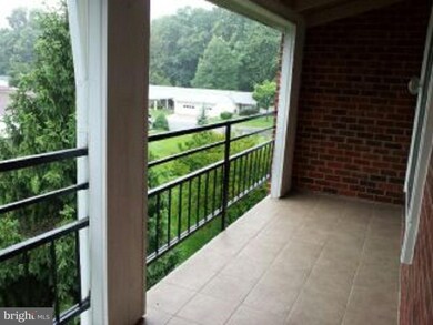 15400 Bassett Ln unit 463B, Silver Spring, MD 20906 - photo 5
