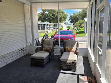 Screened Front Patio