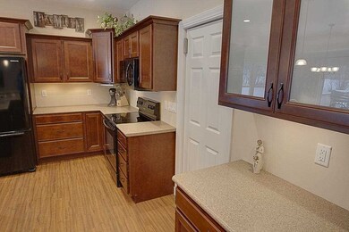 4311 Wedgewood Dr, Cedar Falls, IA 50613 - photo 5