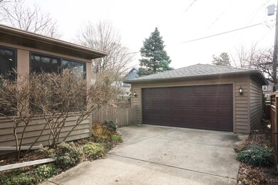 209 Winthrop Rd, Columbus, OH 43214 - photo 4