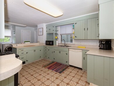 53 Mount Vernon St, Somersworth, NH 03878 - photo 5