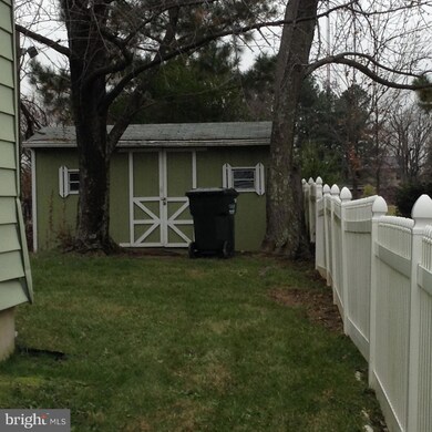 2011 Weber Dr, District Heights, MD 20747 - photo 3