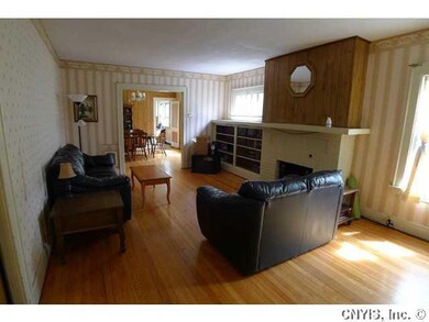 Living Room Apartment 1