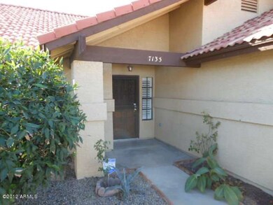 023-322374 Front Entry