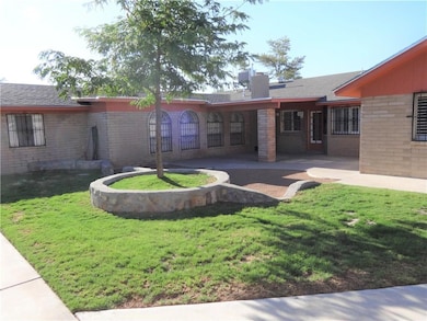 10703 Alta Loma Dr, El Paso, TX 79935 - photo 7