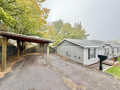 Parking/Carport