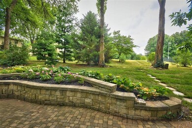 8137 Westgate Dr, Lenexa, KS 66215 - photo 4