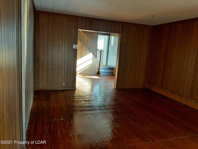 455Hemlocklivingroom