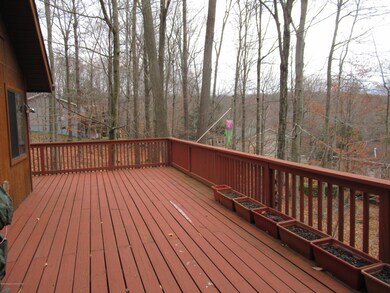 1040 Cedar Dr, Lake Ariel, PA 18436 - photo 5