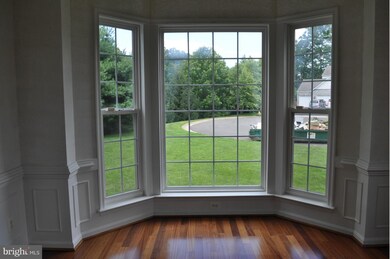 6092 Spindle Tree Ct, Woodbridge, VA 22193 - photo 6