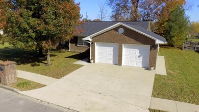 93 Hughes Ave, Berea, KY 40403 - photo 5