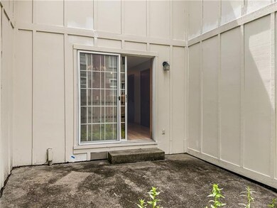 9938 Edelweiss Cir, Shawnee, KS 66203 - photo 7