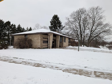 405 Grape St, Portland, MI 48875 - photo 2