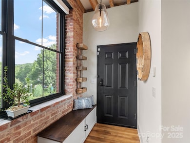 5 Town Square unit 204, Burnsville, NC 28714 - photo 4