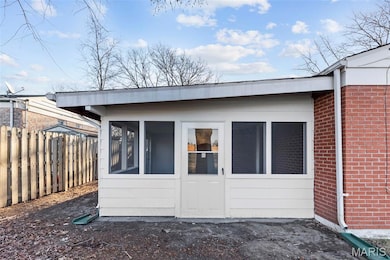 7339 Gerardini Dr, Hazelwood, MO 63042 - photo 5