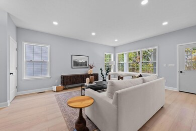 2576 Claridon Rd, Columbus, OH 43231 - photo 6