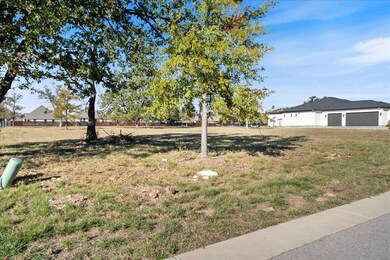 301 Lazy Creek Dr, Georgetown, TX 78628 - photo 4