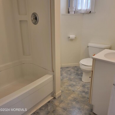 38 Main St unit . 4, Keyport, NJ 07735 - photo 6