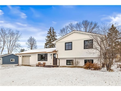 12930 Thomas St, Osseo, WI 54758 - photo 3