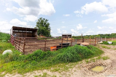 8620 Scio Church Rd, Ann Arbor, MI 48103 - photo 4