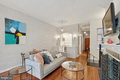 1017 Spruce St unit C, Philadelphia, PA 19107 - photo 3