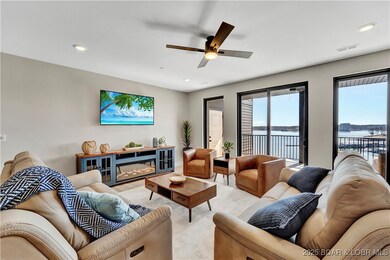 182 Havens Place Dr unit 4H, Lake Ozark, MO 65049 - photo 3