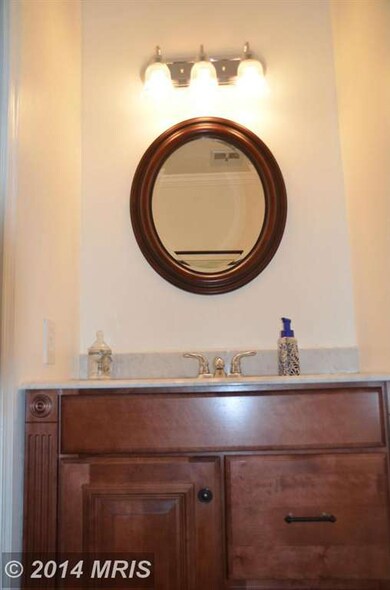 10786 Brewer House Rd, Rockville, MD 20852 - photo 4