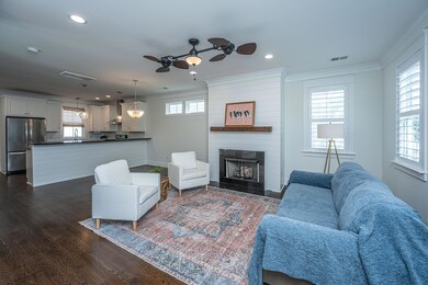 977WarrickLane011