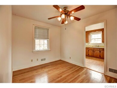 Hardwood Dining Room 1