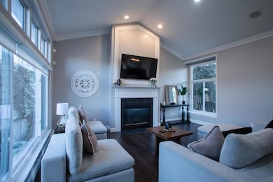 2 Living Room 2