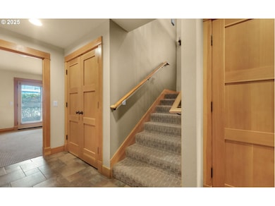 132 E Surfcrest Ave, Cannon Beach, OR 97110 - photo 7