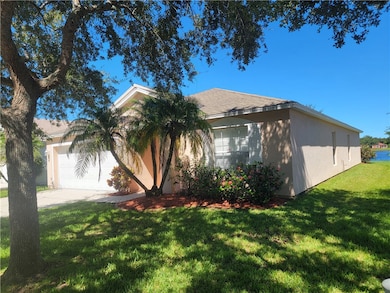 1092 W 13th Square, Vero Beach, FL 32960 - photo 2