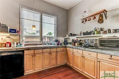 413 E 38th St, Savannah, GA 31401 - photo 6